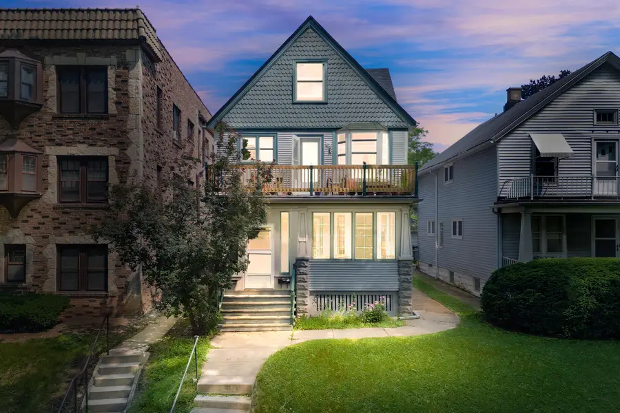 3354 N Cambridge Ave, Milwaukee, WI 53211 - Image #2