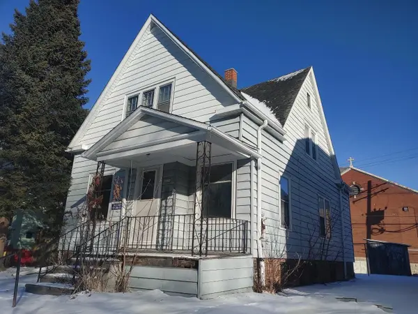 3026 N Pierce St, Milwaukee, WI 53212