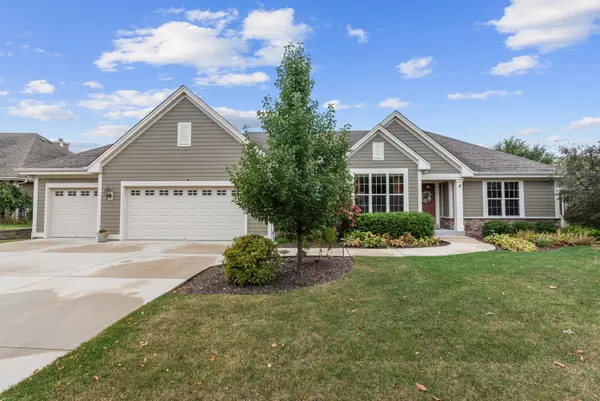 1549 Pine Cone Trl, Port Washington, WI 53074