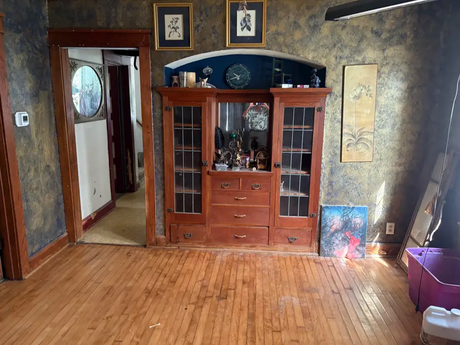 3820 E Munkwitz Ave, Cudahy, WI 53110 - Image #2