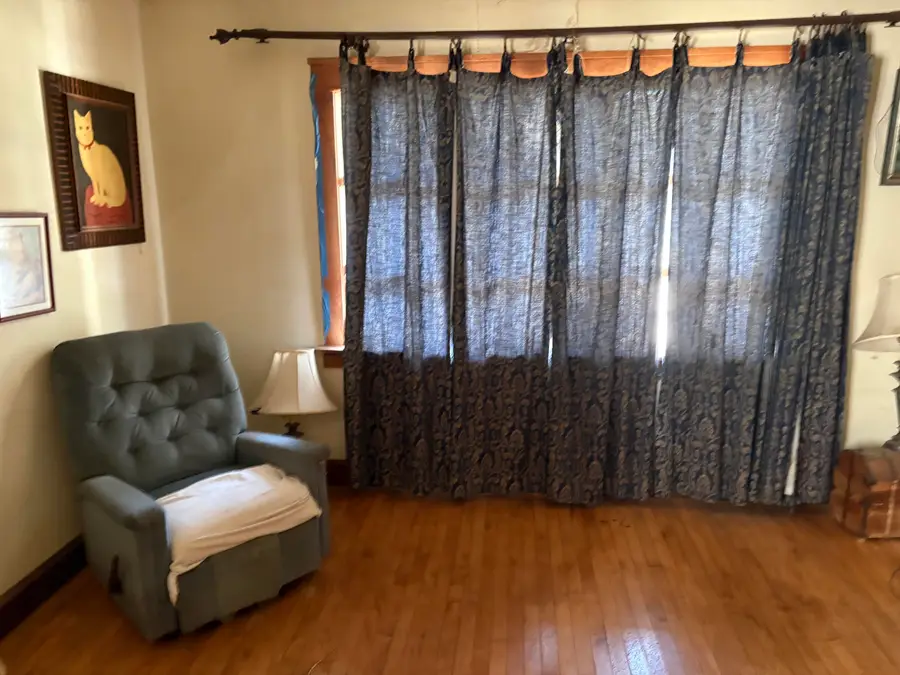 3820 E Munkwitz Ave, Cudahy, WI 53110 - Image #3