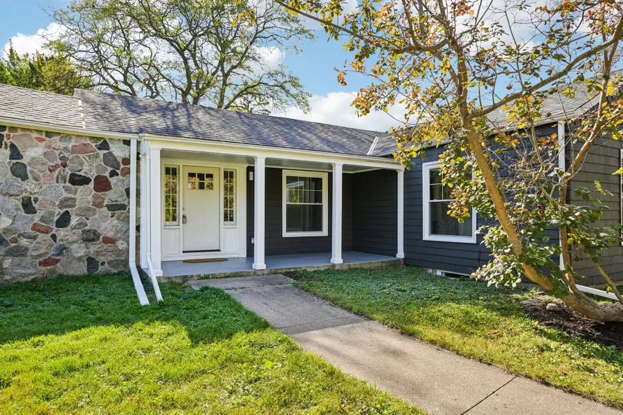 845 E Ellsworth Ln, Bayside, WI 53217 - Image #3