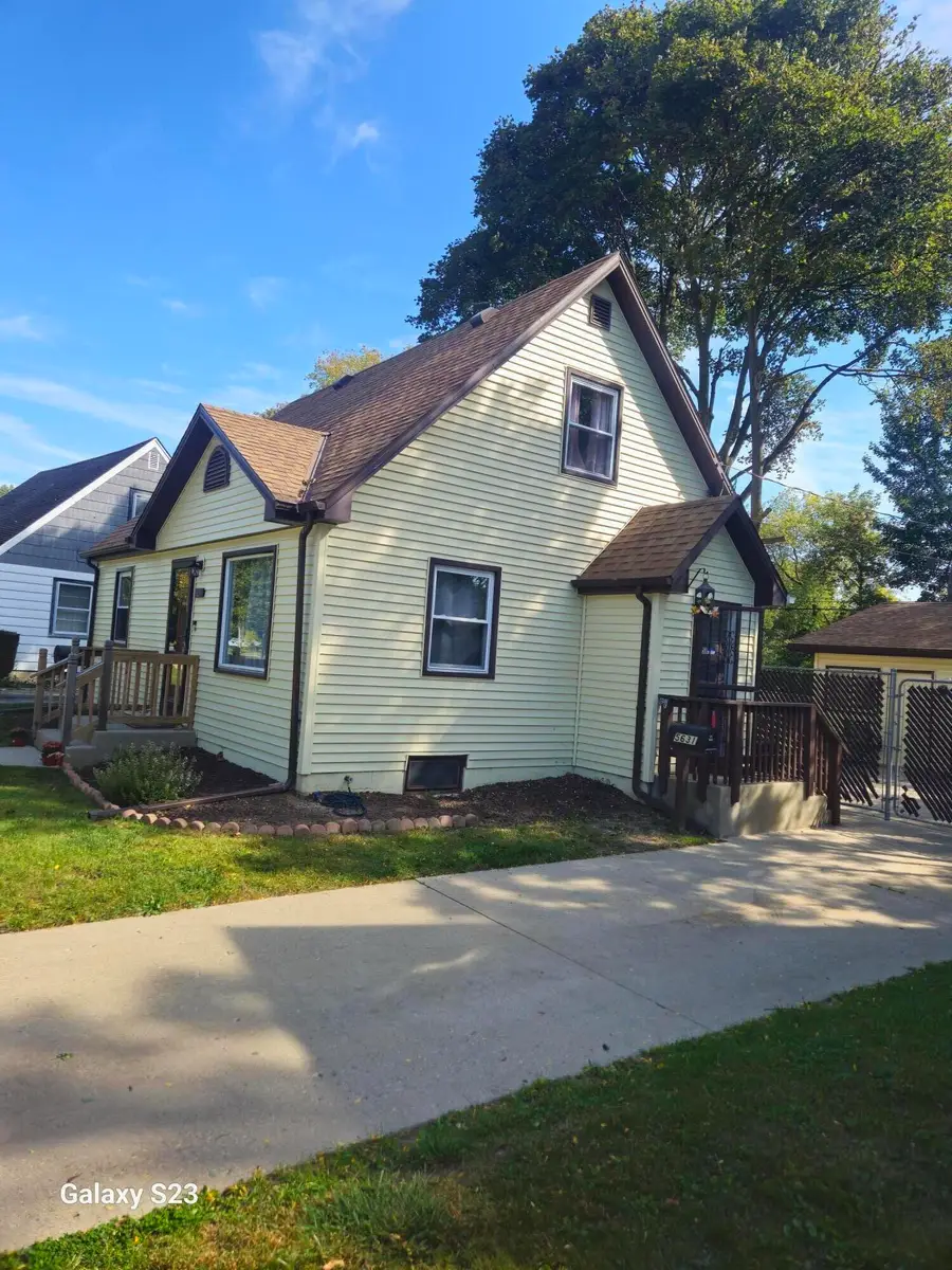 5631 W Thurston Ave Ave, Milwaukee, WI 53218 - Image #2