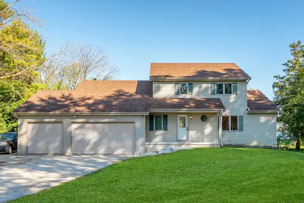 W4436 E Lakeview Rd, Hustisford, WI 53034