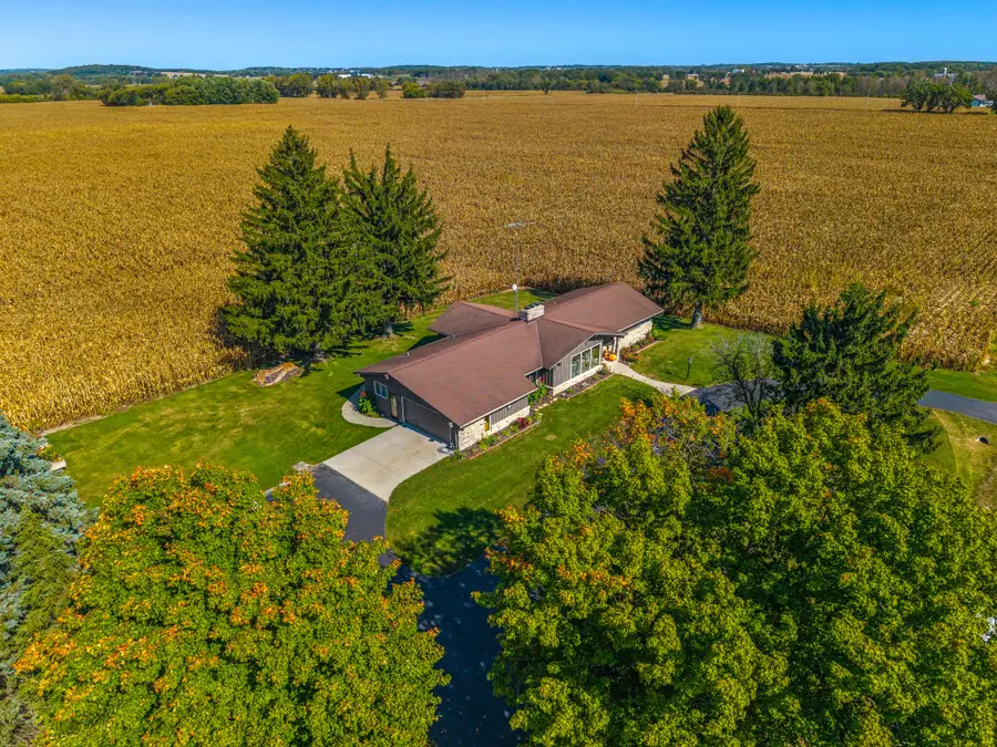 W296 County Road Cw, Ixonia, WI 53036 - Image #3