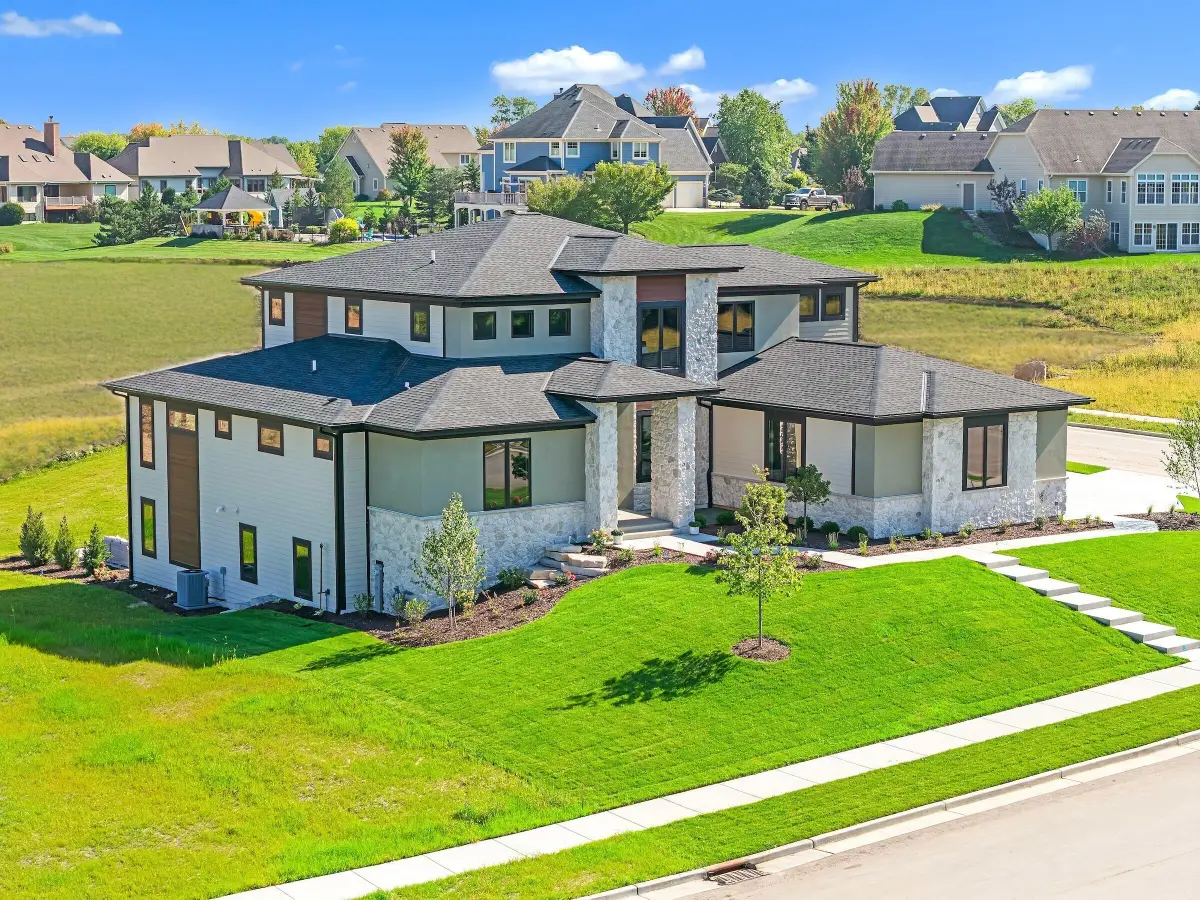 W188N5040 Red Crown Trl, Menomonee Falls, WI 53051 - Image #1