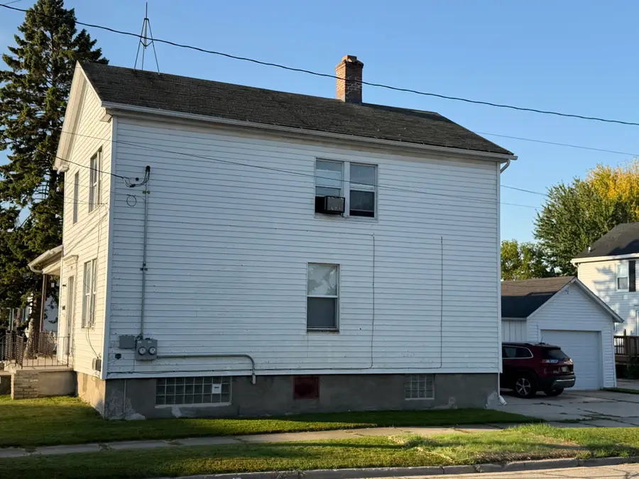 1920 Monroe St, Two Rivers, WI 54241 - Image #3
