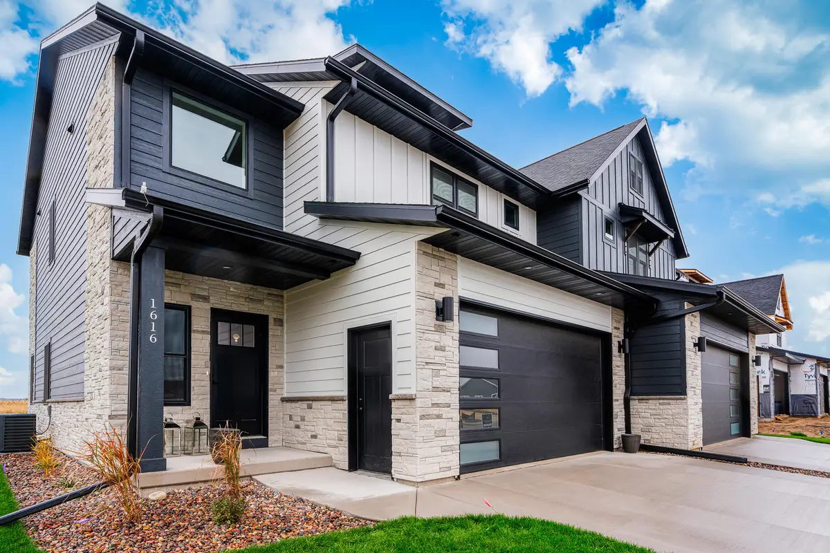 1624 Red Clover St, Holmen, WI 54636 - Image #1