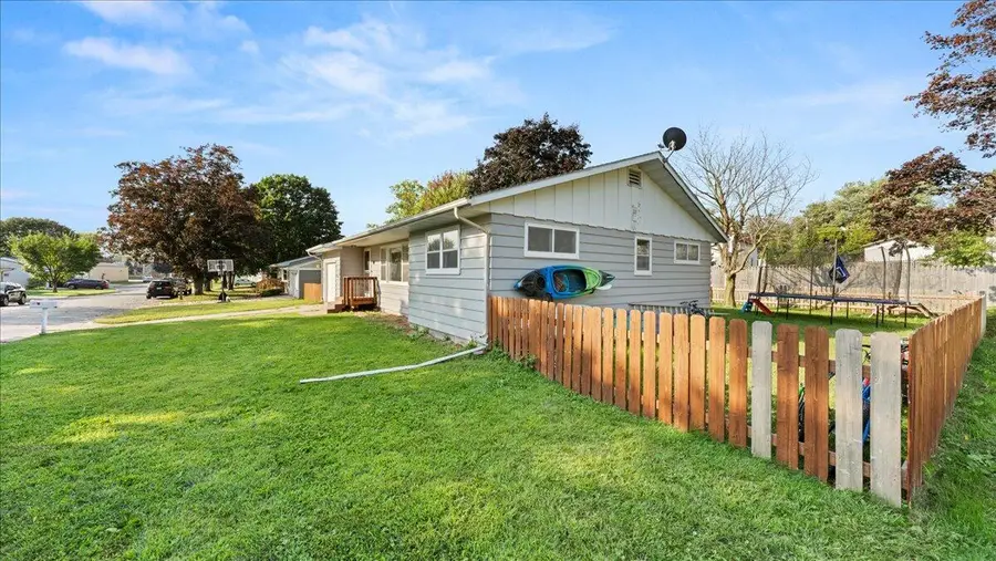 108 Central Ct, Westby, WI 54667 - Image #3