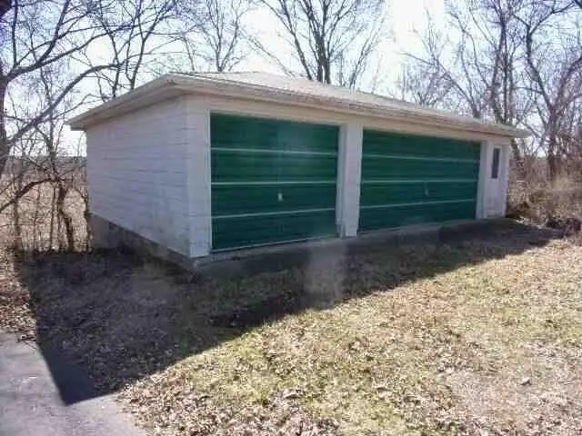 602 Ole Dairy Rd, Pewaukee, WI 53072 - Image #2