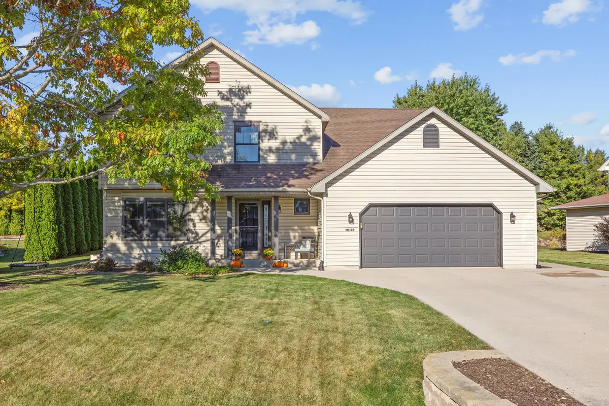 N6176 Woodland Meadows Dr, Sheboygan, WI 53083 - Image #1