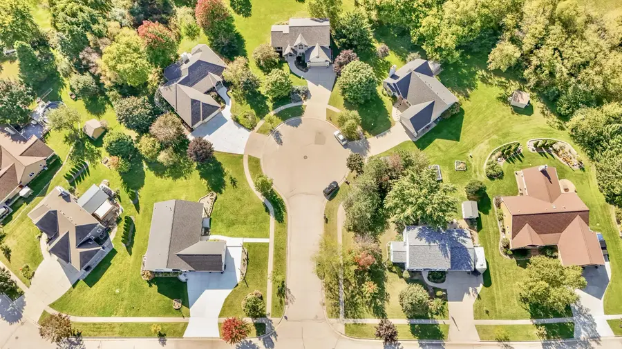 1114 Heron Ct, Mukwonago, WI 53149 - Image #3