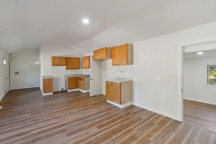 122 N State St, Neshkoro, WI 54960 - Image #2