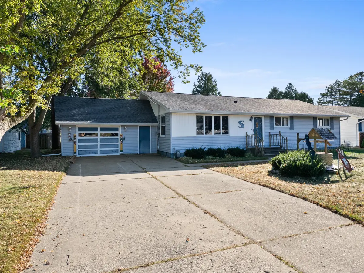 3107 45th St, Two Rivers, WI 54241 - Image #1