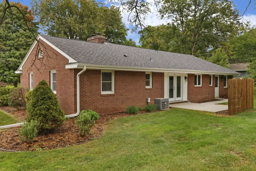 3923 Frances Dr, Racine, WI 53405 - Image #2