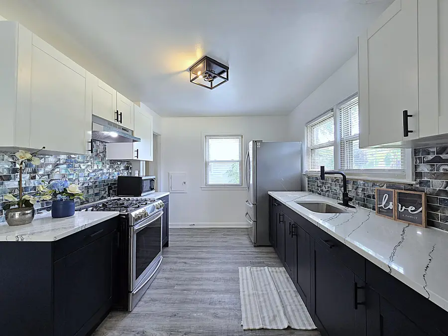 3334 N 92nd St, Milwaukee, WI 53222 - Image #3