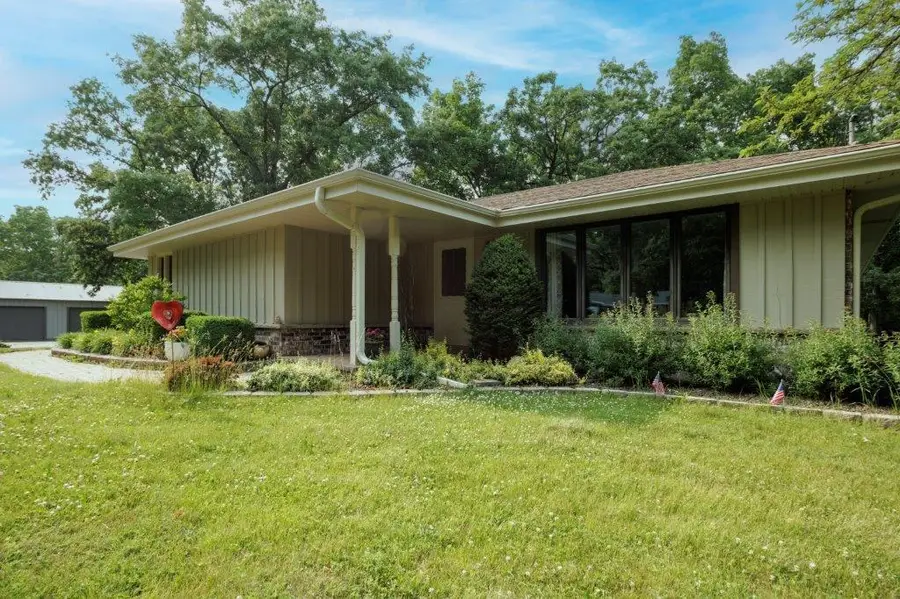 6006 107th St, Pleasant Prairie, WI 53158 - Image #2