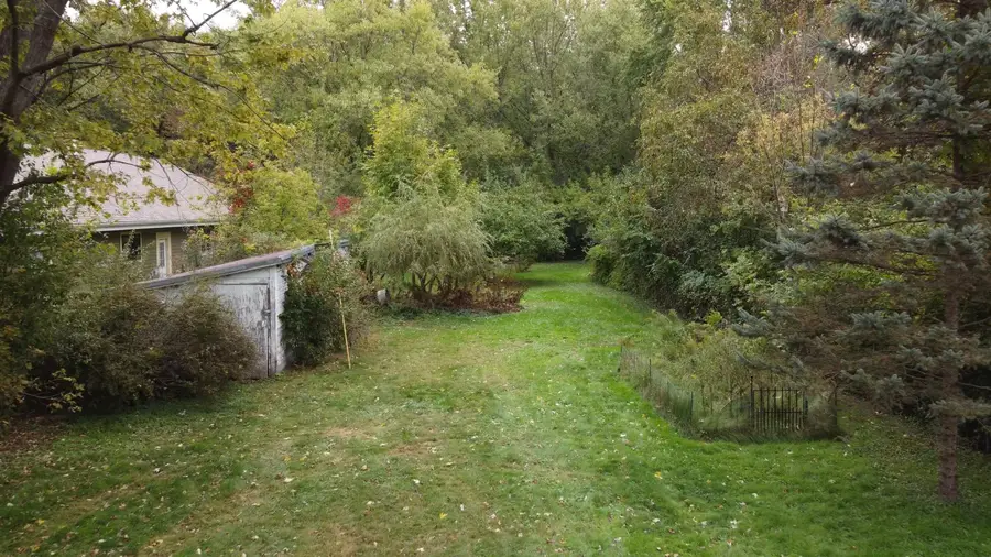 228 Evergreen St, Dousman, WI 53118 - Image #3