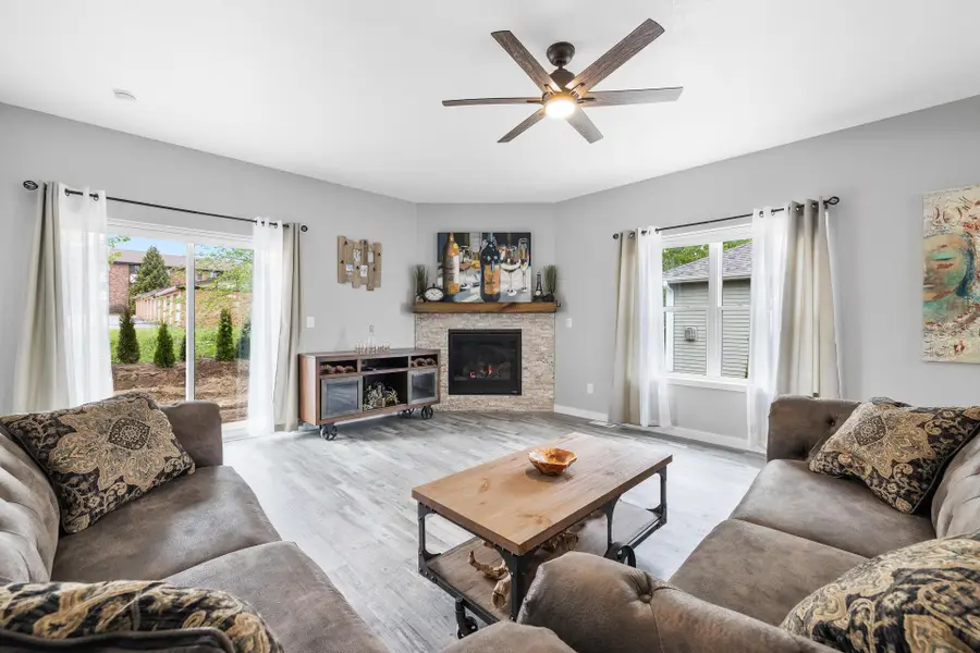 1310 Daisy Dr, West Bend, WI 53090 - Image #3