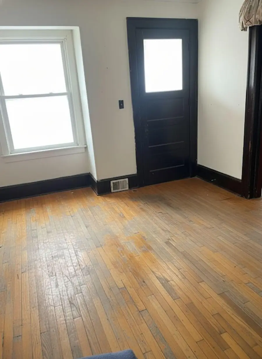 3134 N Holton St, Milwaukee, WI 53212 - Image #2