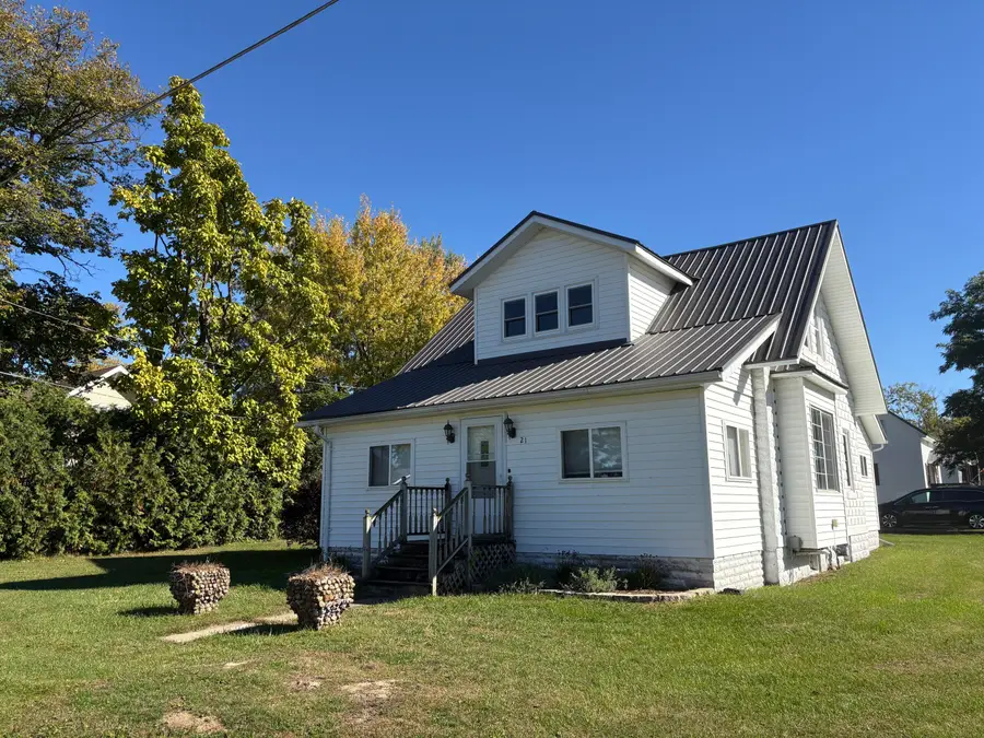 21 Hanson St, Taylor, WI 54659 - Image #2