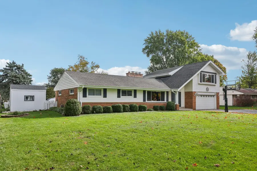 200 N 165th St, Brookfield, WI 53005 - Image #2