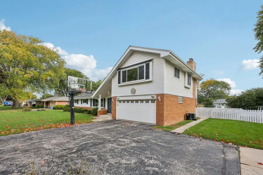 200 N 165th St, Brookfield, WI 53005 - Image #3