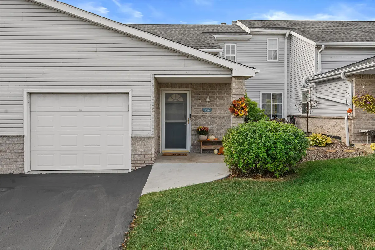 3482 W Sycamore St, Franklin, WI 53132 - Image #1