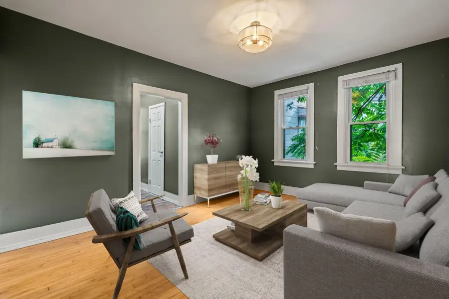 433 E Lloyd St, Milwaukee, WI 53212 - Image #3