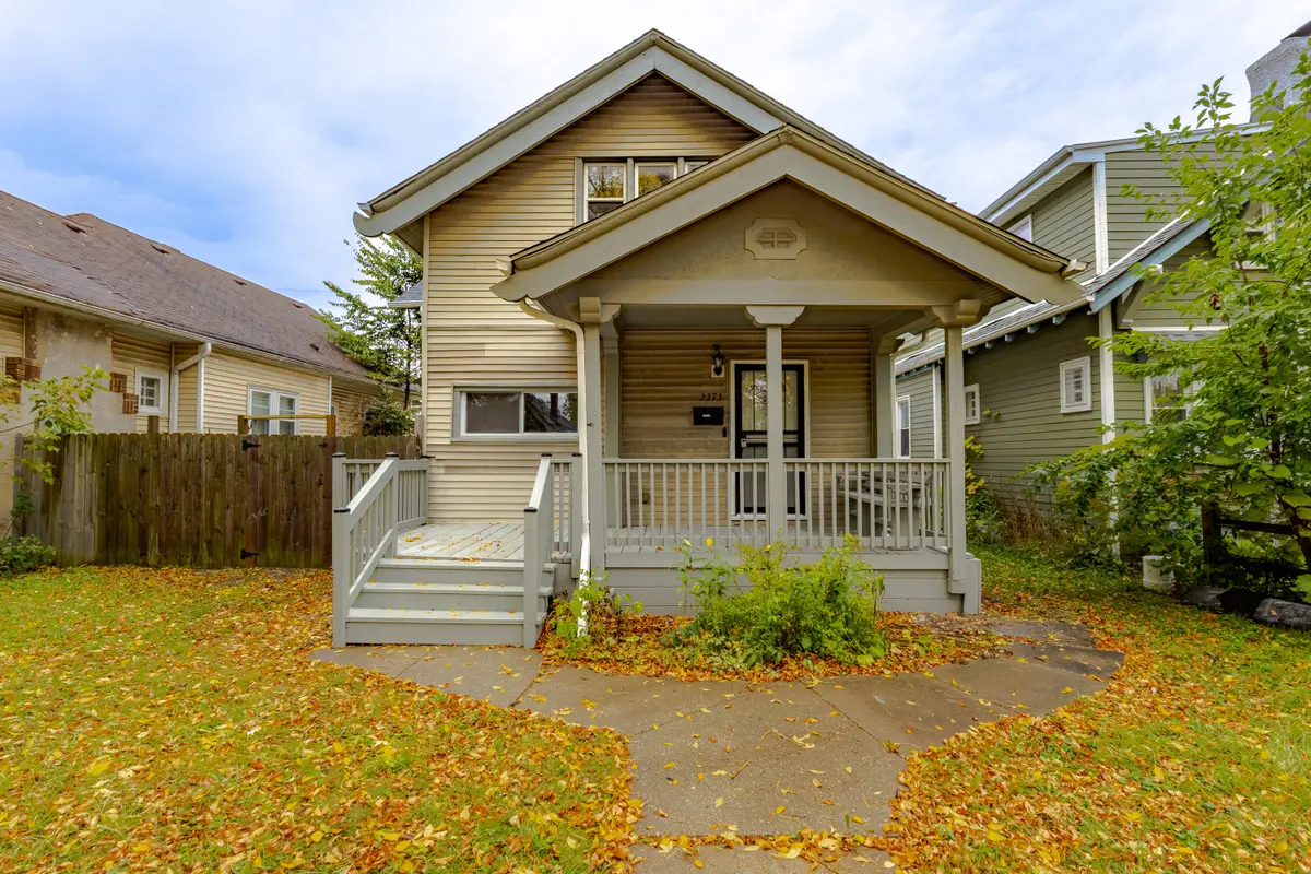 2373 N 48th St, Milwaukee, WI 53210 - Image #1