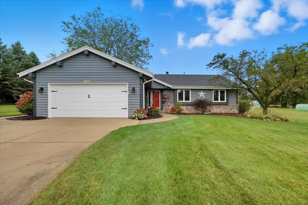 1281 Wejegi Dr, Richfield, WI 53033