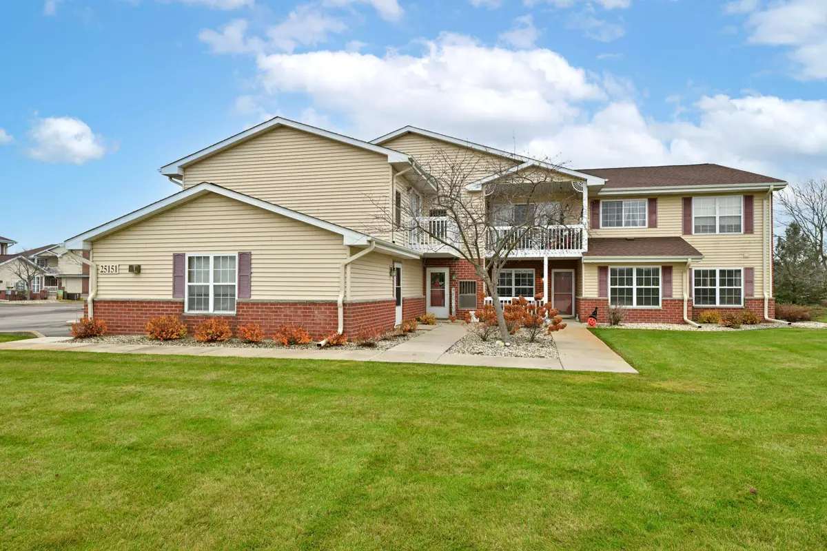 25151 87th St, Salem Lakes, WI 53168 - Image #1