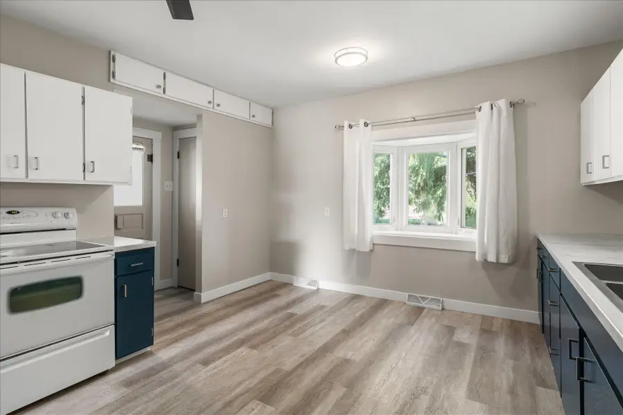 624 S Main St, Westby, WI 54667 - Image #2