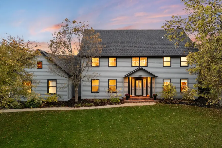 4825 W River Hollow Ct, Mequon, WI 53092 - Image #3