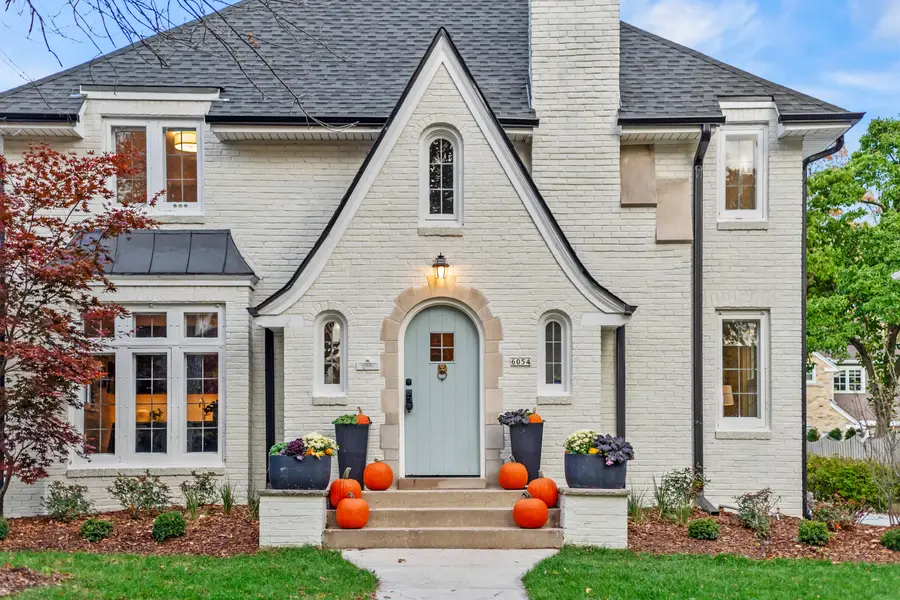 6054 N Bay Ridge Ave, Whitefish Bay, WI 53217 - Image #2