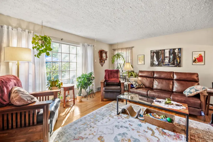 1700 E Menlo Blvd, Shorewood, WI 53211 - Image #3