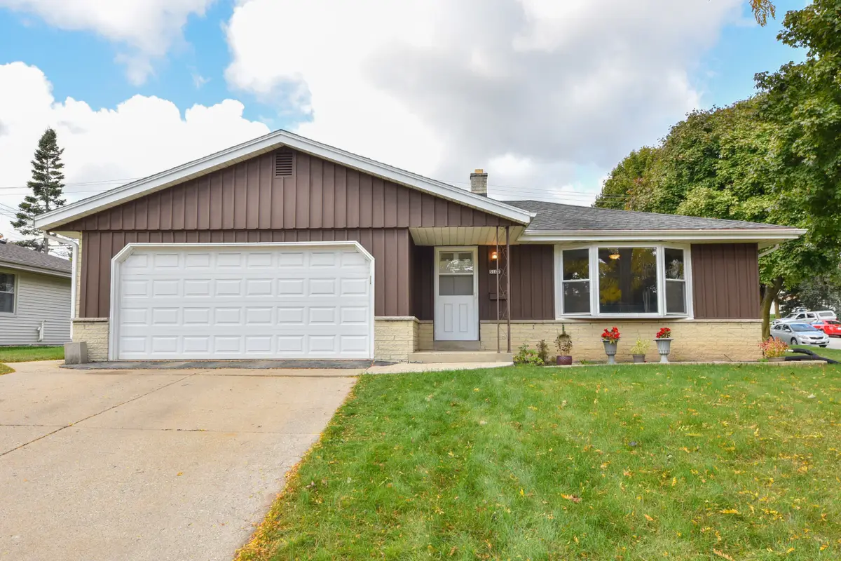 5107 S 20th St, Milwaukee, WI 53221 - Image #1