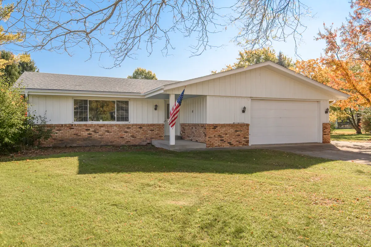 W163N10968 Briarcliff Ct, Germantown, WI 53022 - Image #1