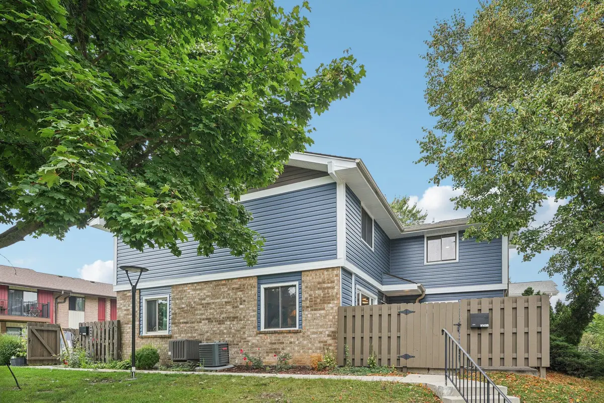 N76W14595 North Point Ct, Menomonee Falls, WI 53051 - Image #1