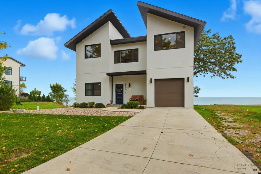 8609 Lakeshore Dr, Pleasant Prairie, WI 53158 - Image #3