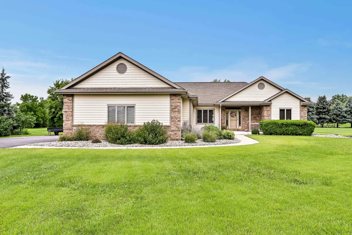 N91W27362 Red Fox Run, Lisbon, WI 53029 - Image #1