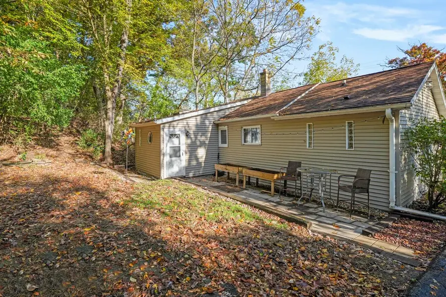 4604 Caley Ct, Waterford, WI 53185 - Image #2