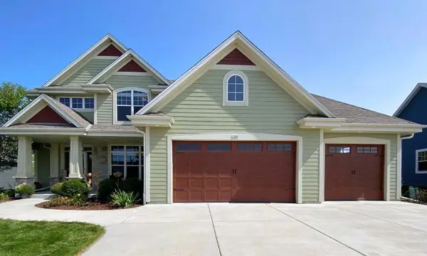 2064 Yuma Ct, Grafton, WI 53024