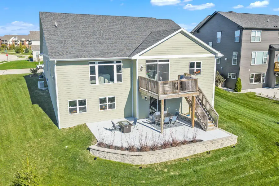 8156 Ridgeway Ct, Pleasant Prairie, WI 53158 - Image #3