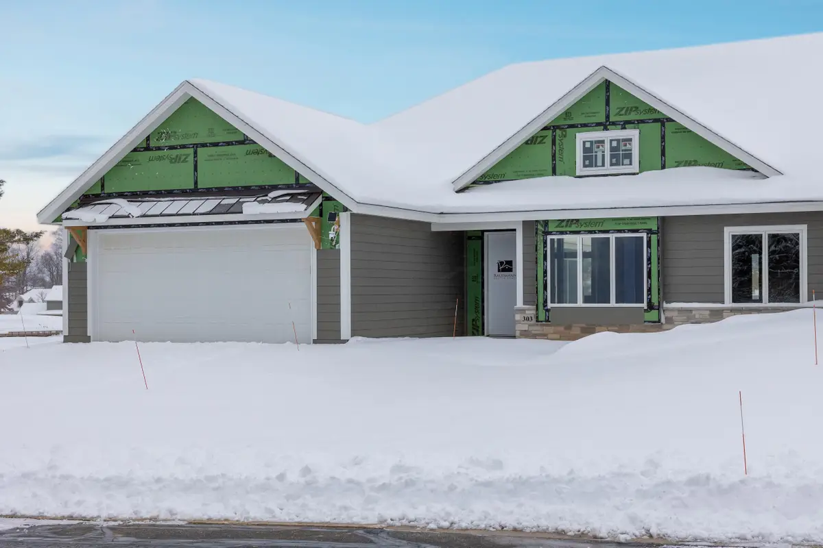 303 Fairway Meadows Ln, Sheboygan Falls, WI 53085 - Image #1