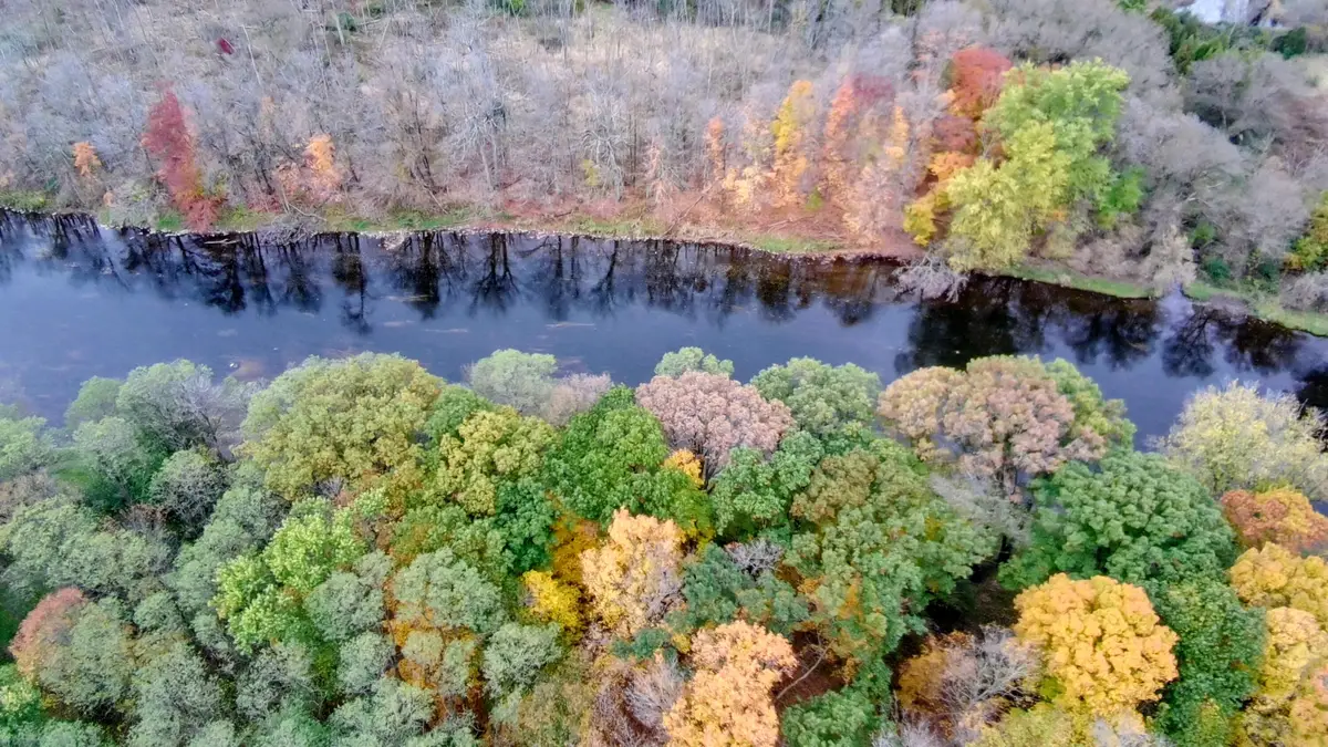 1993 Riverview Trl, Saukville Town, WI 53021 - Image #1