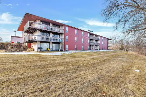 725 Green Bay Rd, Mayville, WI 53050