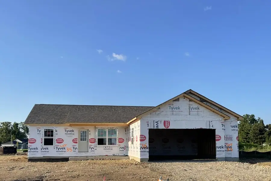 300 Savannah Dr, Walworth, WI 53184 - Image #2