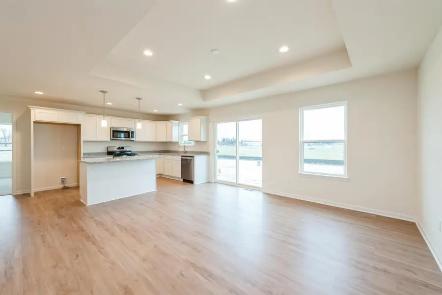 300 Savannah Dr, Walworth, WI 53184 - Image #3