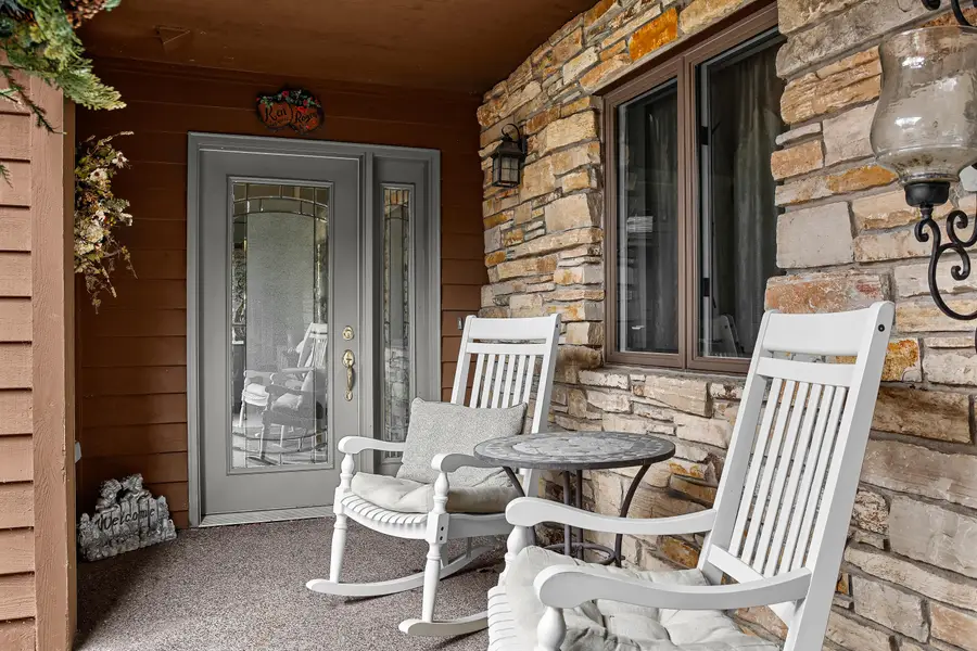 1025 Lauderdale N, Onalaska, WI 54650 - Image #2